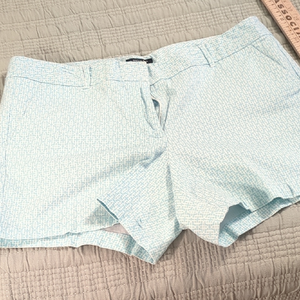 Seafoam Green And White Casual Style